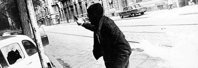 I lupi non usano coltelli. Storie di mala e redenzione