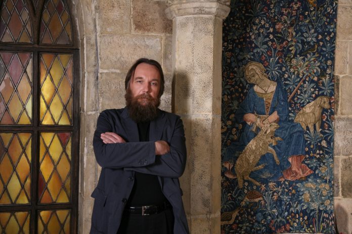 Processo al pensiero, i "liberali" non vogliono Alexandr Dugin