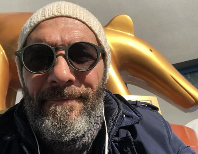 Max Laudadio ci svela i segreti del mestiere e il suo passato di missionario in giro per il mondo, una rivelazione che ha tenuto per sé per molto tempo