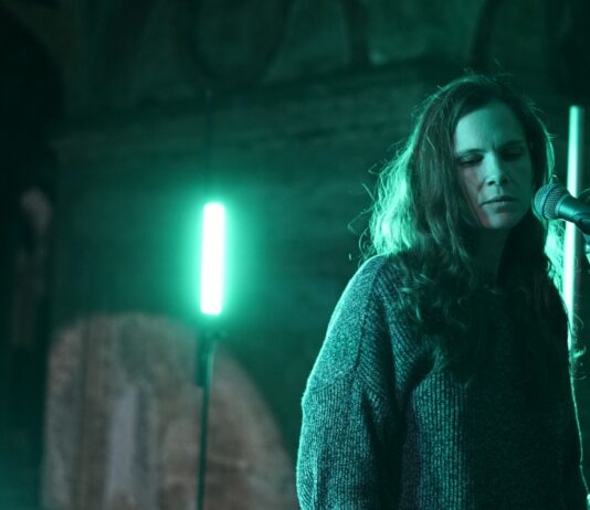 Federica Rosellini: “Il teatro, quel luogo sciamanico dove cercarmi e conoscermi”