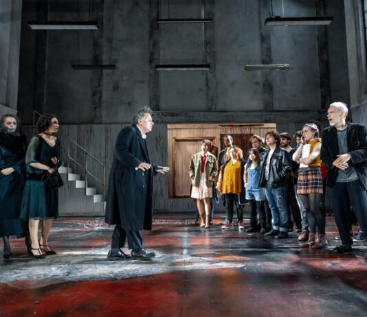 In scena con Valerio Binasco Pirandello contro Pirandello