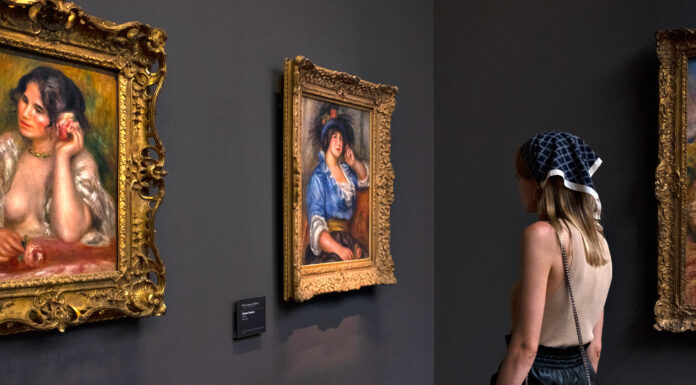 Nei musei l’arte ci guarda: lo show siamo noi Alex Trusty espone alla galleria Federico Rui di Milano con “Museum”: una serie fotografica che trasforma il visitatore in protagonista, indagando il rapporto tra arte, architettura e osservatore.