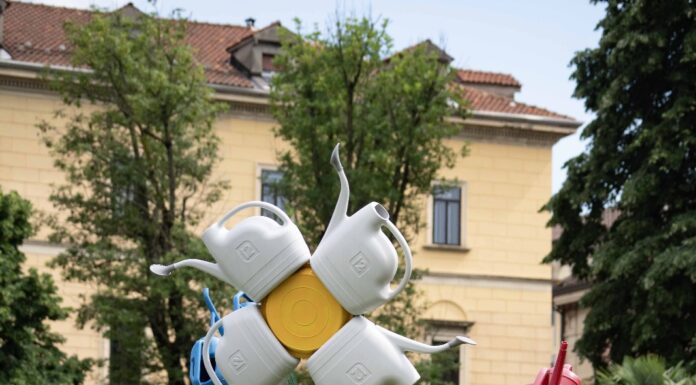 “Rifiutati”? Anche no. In discarica tra artisti famosi, outsider e arte del territorio