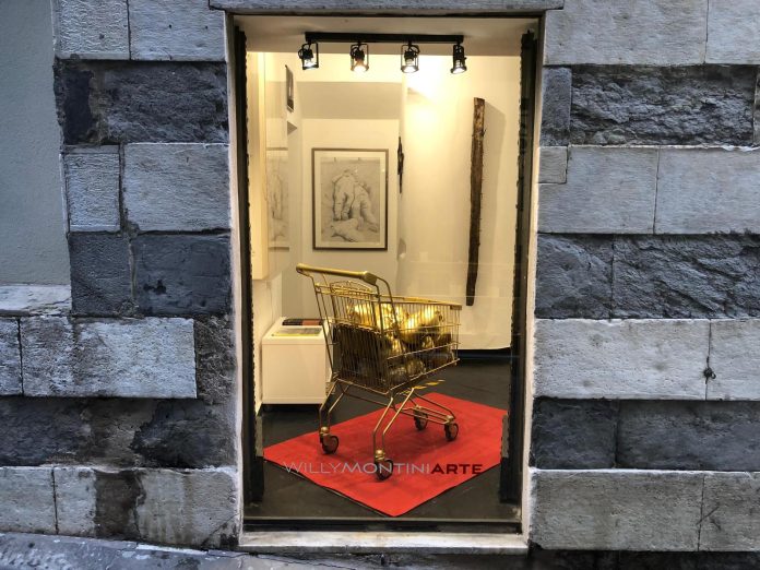 "Follia e stupore" a Genova con Marco Mazzarello e il suo carrello di teschi d'oro